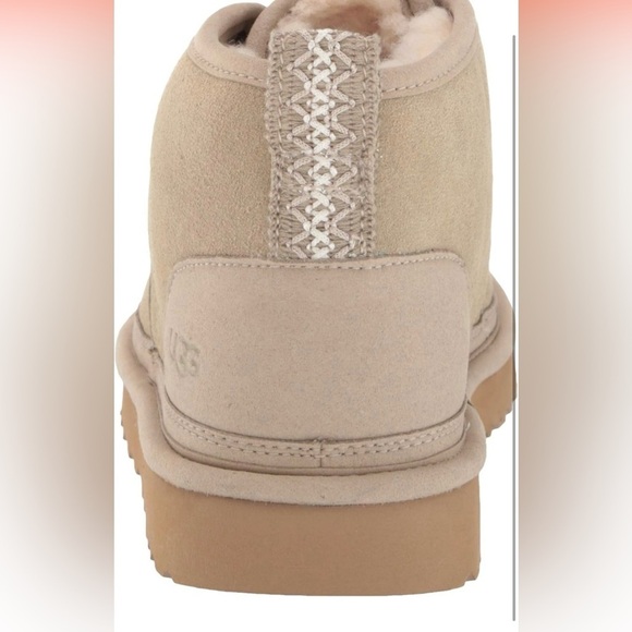 UGG Neumel Flex Chukka Boot Slip on Sheepskin Chestnut Brown Men\'s Sz 10